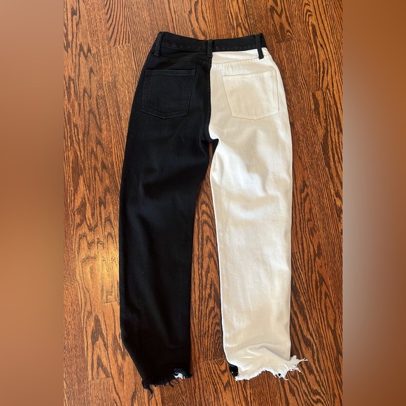 Dance&marvel
Black and white jeans - Picture 3 of 3